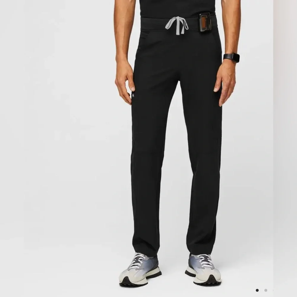 Figs Men's Black Cargo‎ Pants